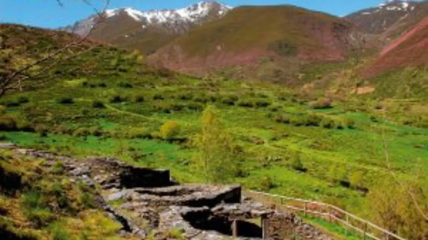 Los Mejores Hoteles en El Bierzo para una Escapada
